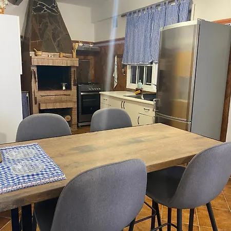Casa de Férias Rustic And Homely With A Canarian Style Bbq Oven La Guancha