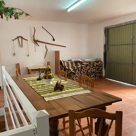 Holiday home Rustic And Homely With A Canarian Style Bbq Oven *