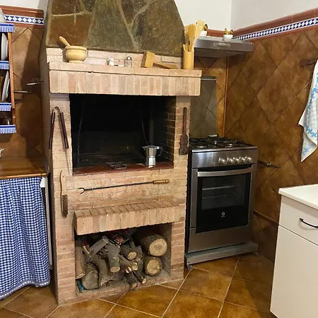 Holiday home Rustic And Homely With A Canarian Style Bbq Oven